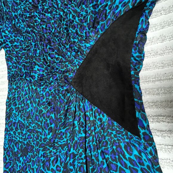 Vintage 80s St. Gillian 100% Silk Animal Print Dress with Black Suede Waist - Picture 8 of 9